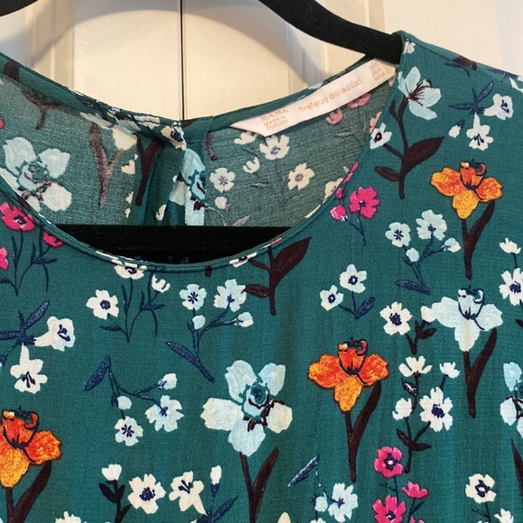 Green with flowers frill Zara blouse - Picture 3 of 7
